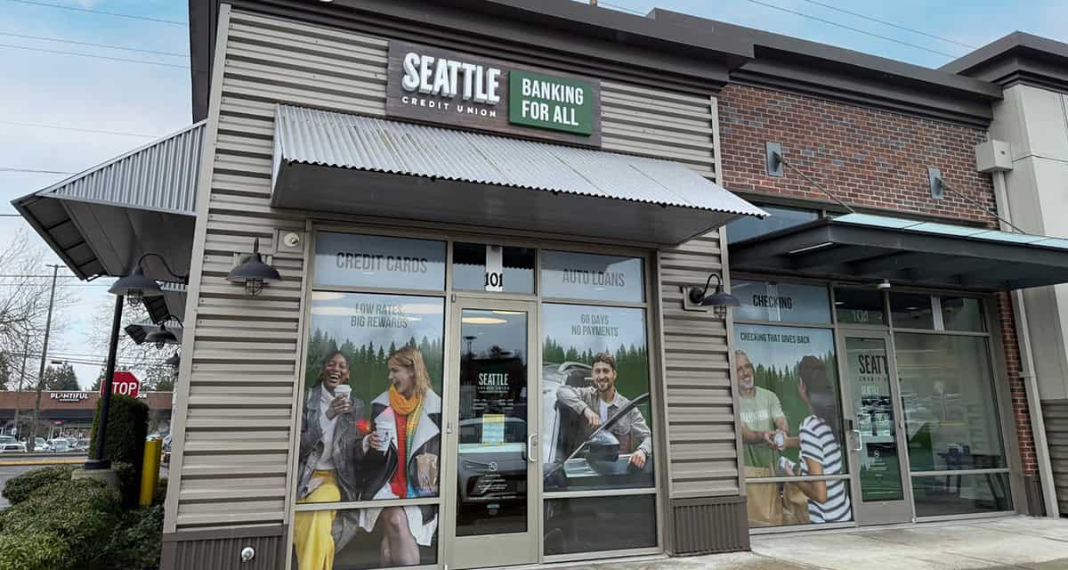 Exterior of Lynnwood branch